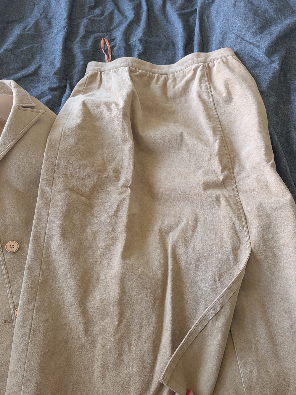 Ultrasuede Women's 2 Piece Suit - Picture 10 of 11